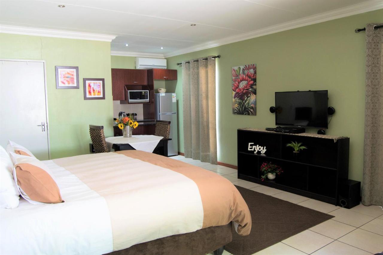 Summer Garden Guest House Benoni Bagian luar foto