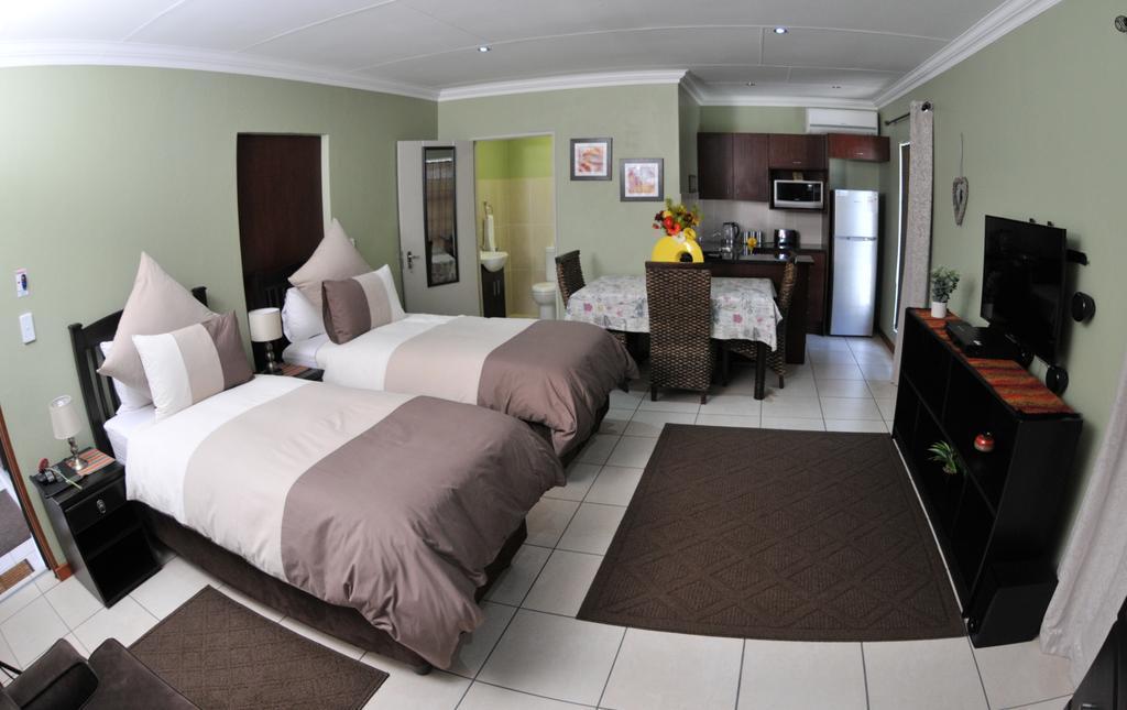 Summer Garden Guest House Benoni Bagian luar foto